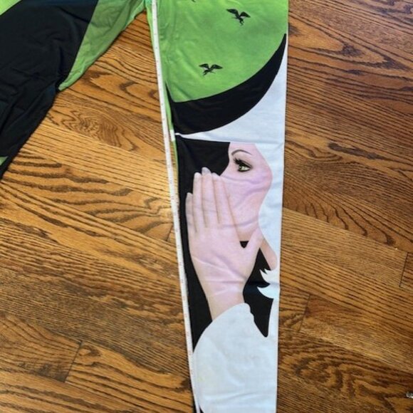 WICKED The Musical Movie Officially Licensed Show Merch Size XL Leggings NWT - Picture 10 of 11